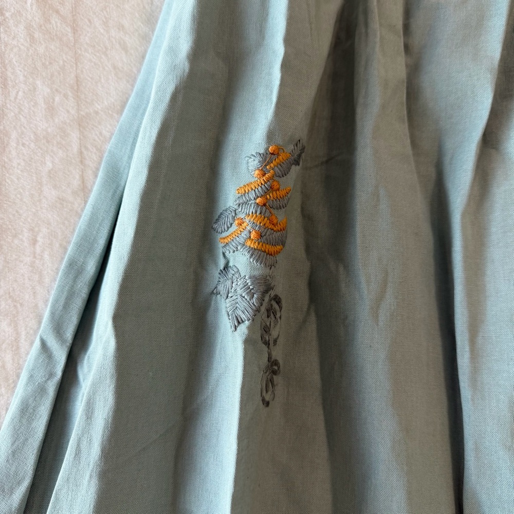 Women's Maxi Embroidered Pull On Waist Skirt Side Slit Size M #260668 - Picture 2 of 8